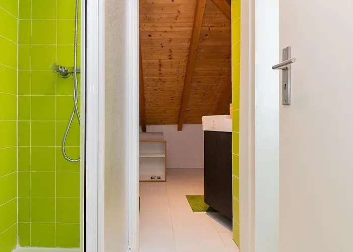 Attic With Balcony In Bairro Alto 公寓 *