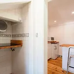 Attic With Balcony In Bairro Alto شقة *